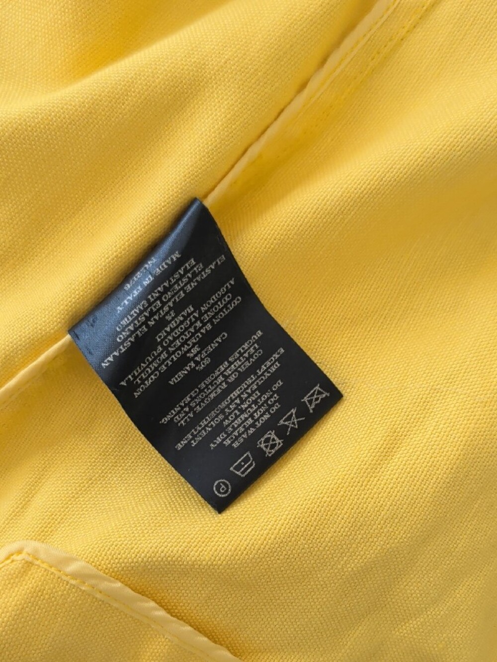 Burberry Yellow Double-Breasted Cotton Trench with White Buttons - Picture 8 of 9